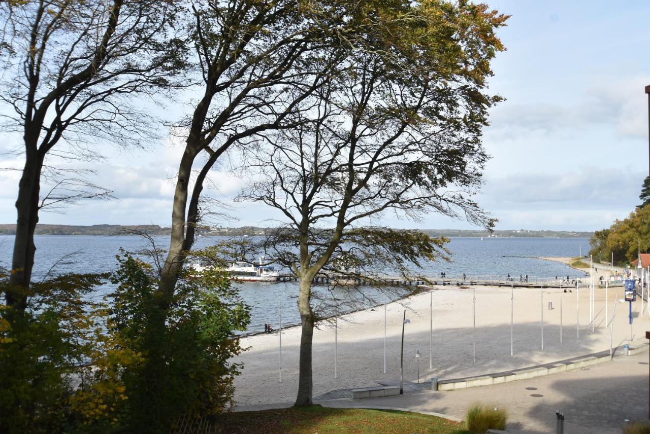 Strandblick Mit Strandkorb & Fahrraedern Glücksburg Exterior foto