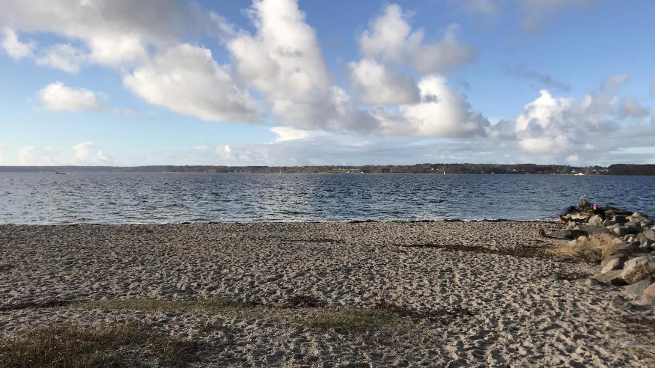 Strandblick Mit Strandkorb & Fahrraedern Glücksburg Exterior foto